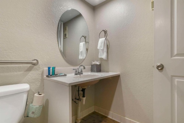 Inn on Destin Harbor, Ascend Hotel Collection image 10